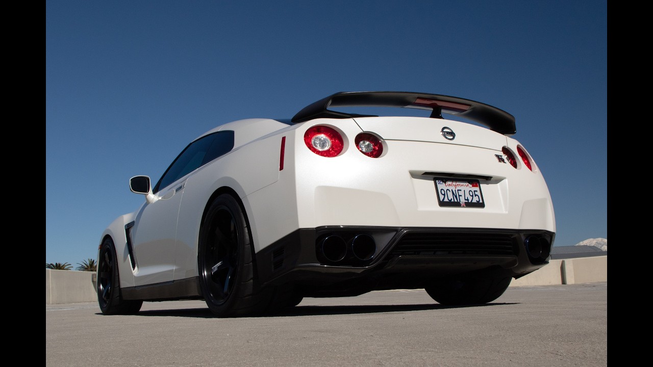 2014 Nissan GTR walk around