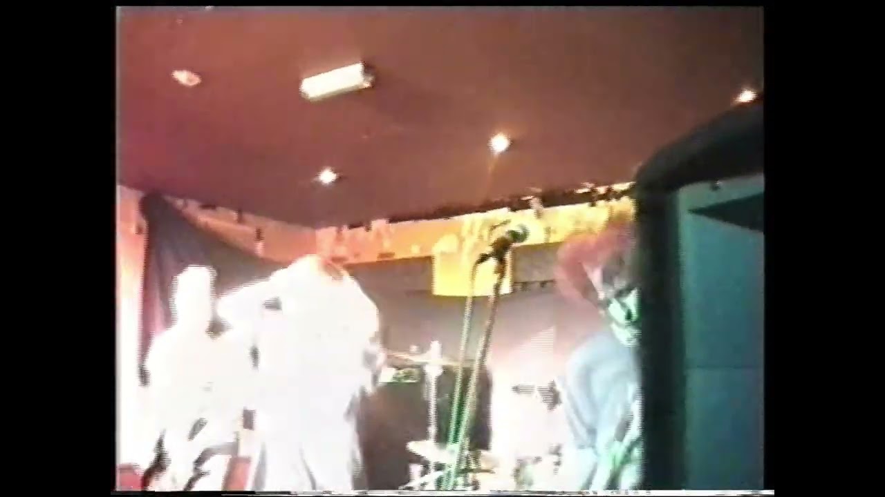 Creech. - Maia's Teething (Racehorse Northampton UK. 10th March 2001)