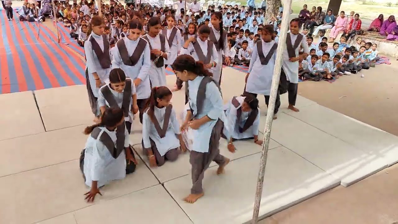 Pyramid by girls republic day performance 26 january 