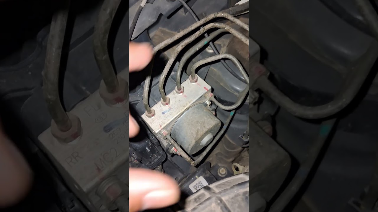 ABS & EBD work explained | ABS Unit kahn hoti hai kaise kaam karti hai | EBD kya hota hai #auto