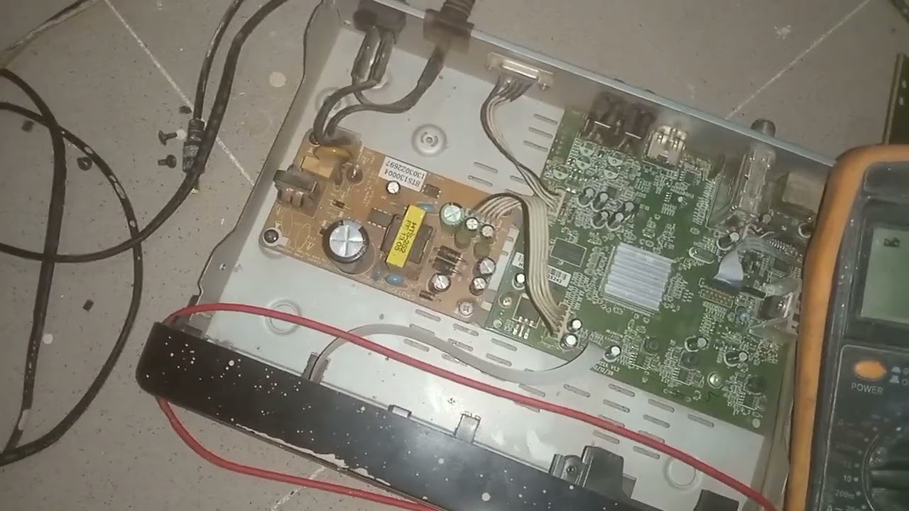 How to repair a dead STRONG SRT 4922 Satellite decoder ✌️