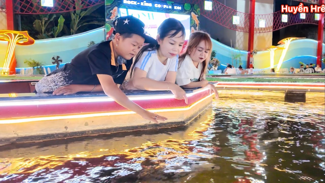 Buổi tối của bộ bốn đi x&atilde; stress sau những ng&agrave;y mệt mỏi - Huyền Hr&ecirc; Đ&ograve;i Xuống Bắt C&aacute;