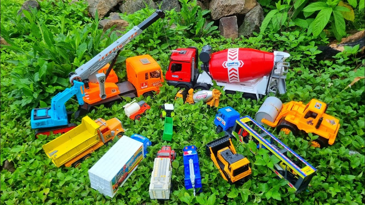 Mencari & Merakit Mobil mobilan Truk Crane Truk Molen Besar Truk Box Paket Dump truck Derek Buldoser