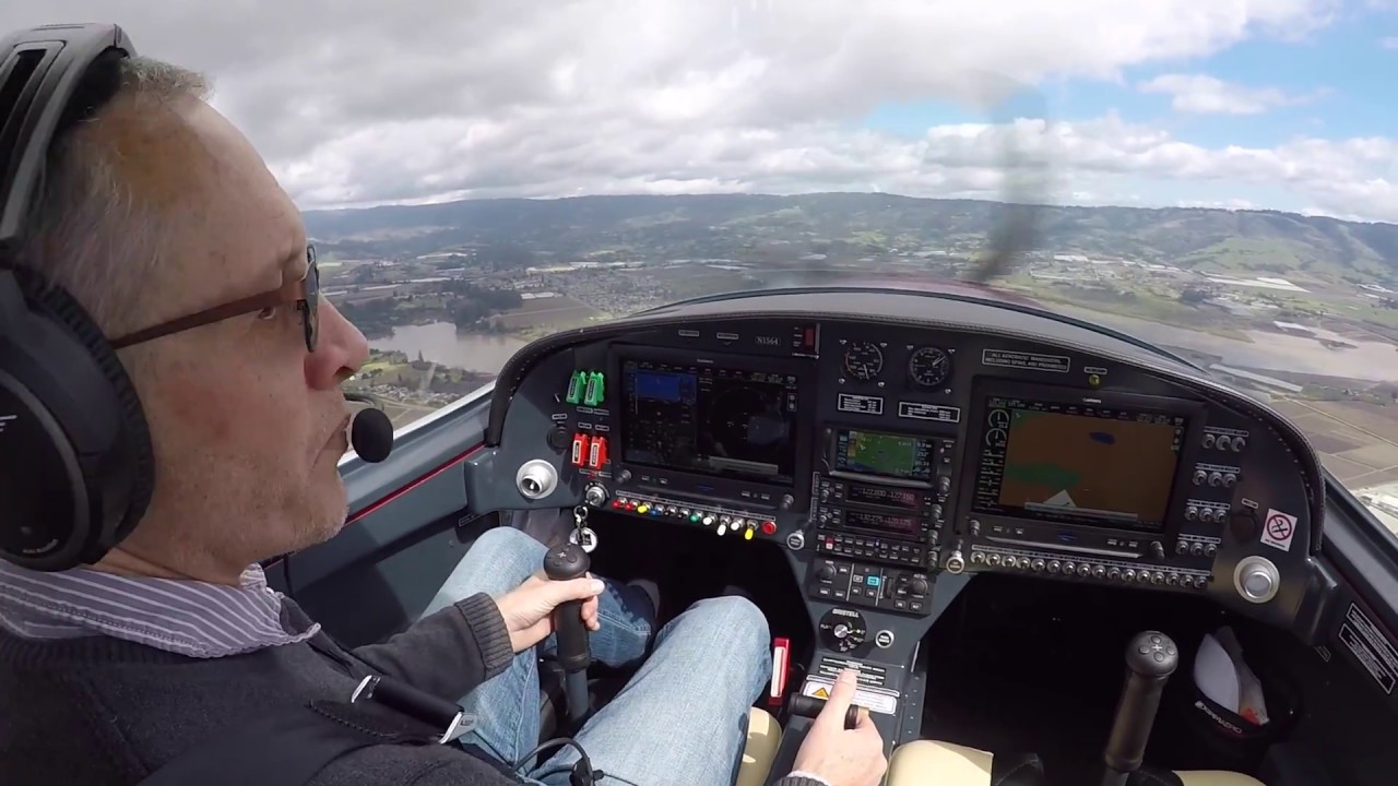 S1E1 - Fun Crosswind Landings in a Light Sport!
