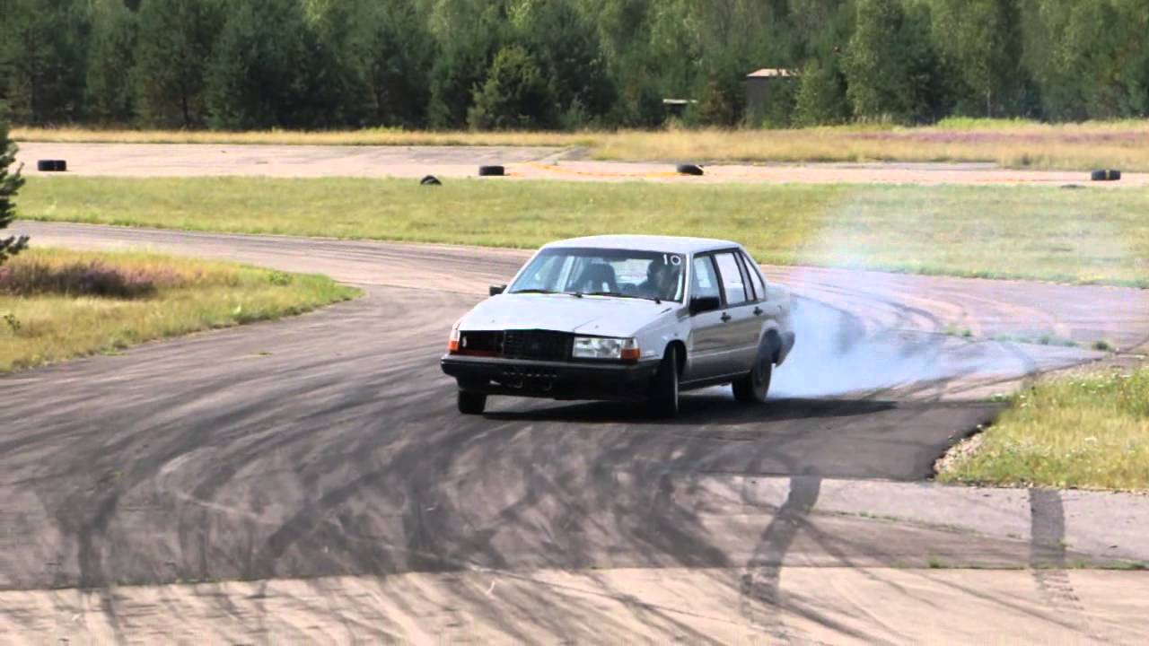 volvo 940 turbo raw drifting at driftdays 2014 hultsfred drifttrack