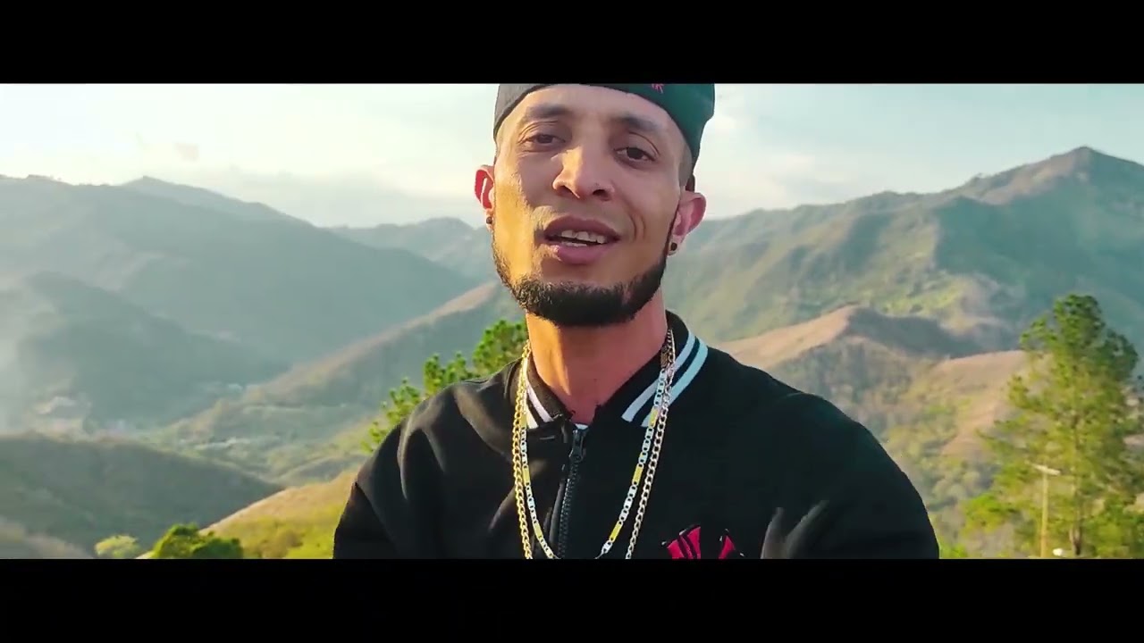 Danael - Fan&aacute;tico (Video Oficial)