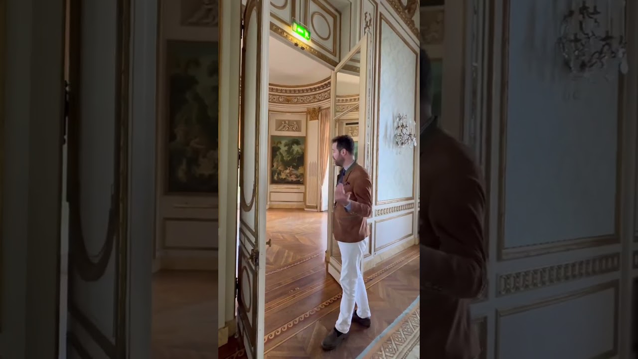 - FOR SALE AT DENNIEL IMMOBILIER - PAVILLON DE MUSIQUE DE MADAME DU BARRY - 14KM DE PARIS -