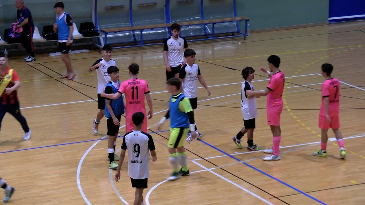Apasionante e igualado derbi juvenil en el 'Molina'
