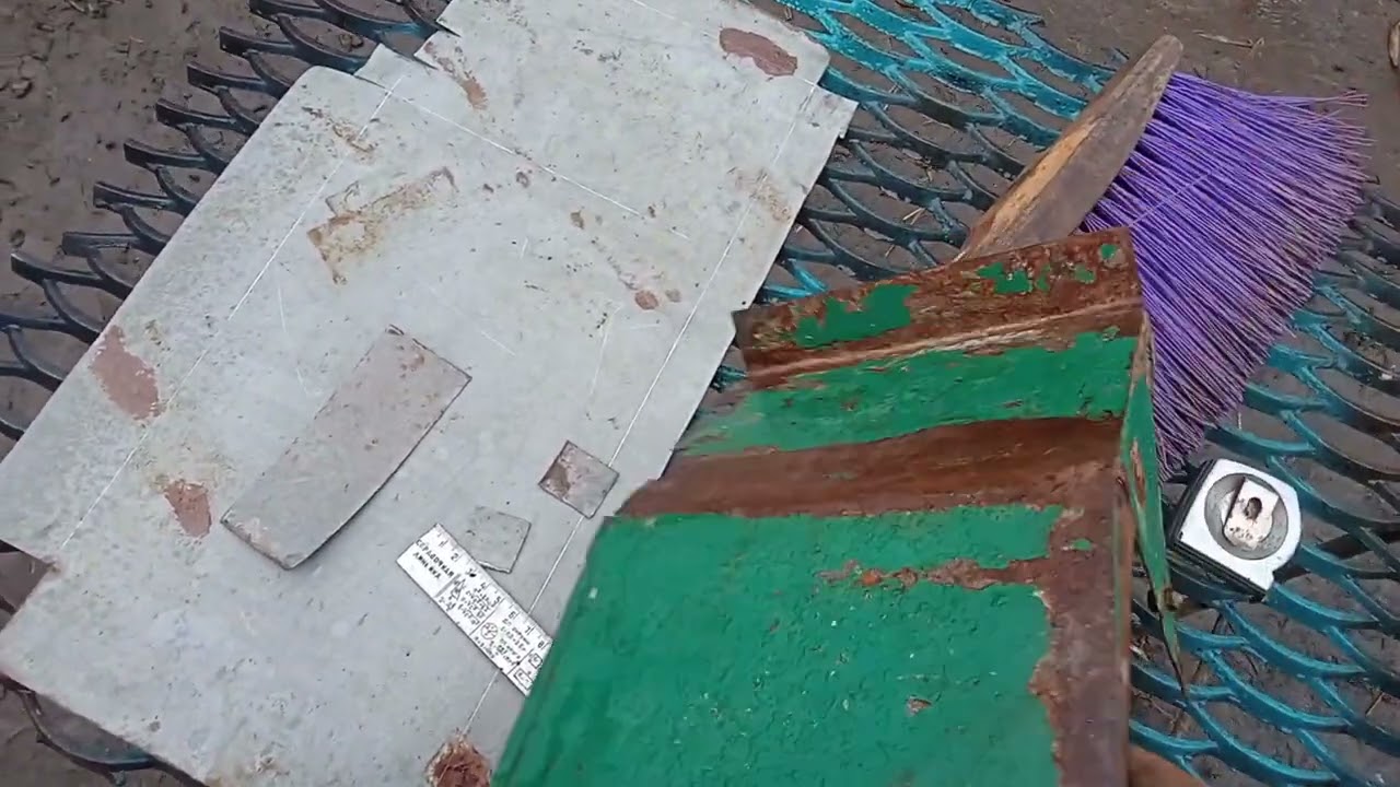 Кришки акумуляторного ящика т 40