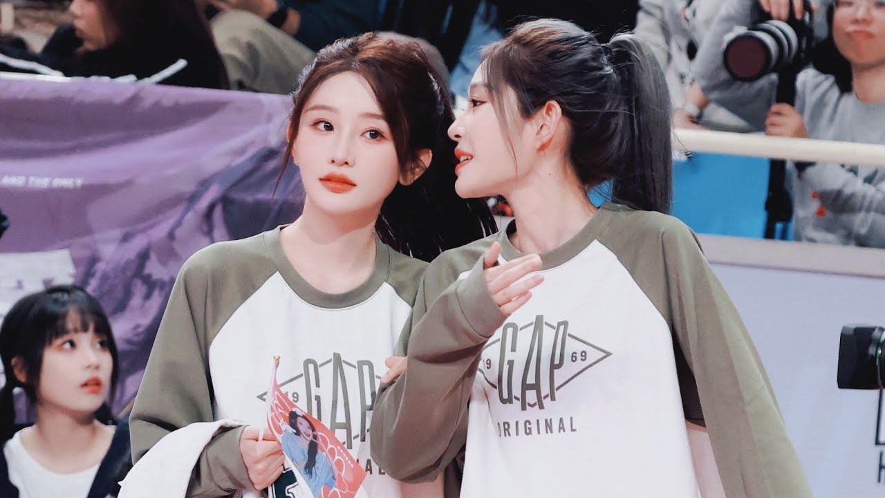 SNH48 Wang Yi and Zhou Shi Yu Steal the Show - Sweet Moments During the Sports Meet 2023