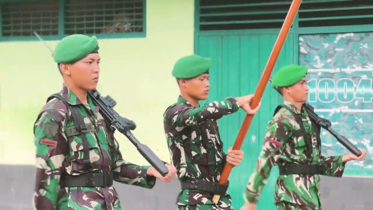 TRADISI DAN UPACARA PENYAMBUTAN PERWIRA BARU YONIF TP 884/SA-IJAAN