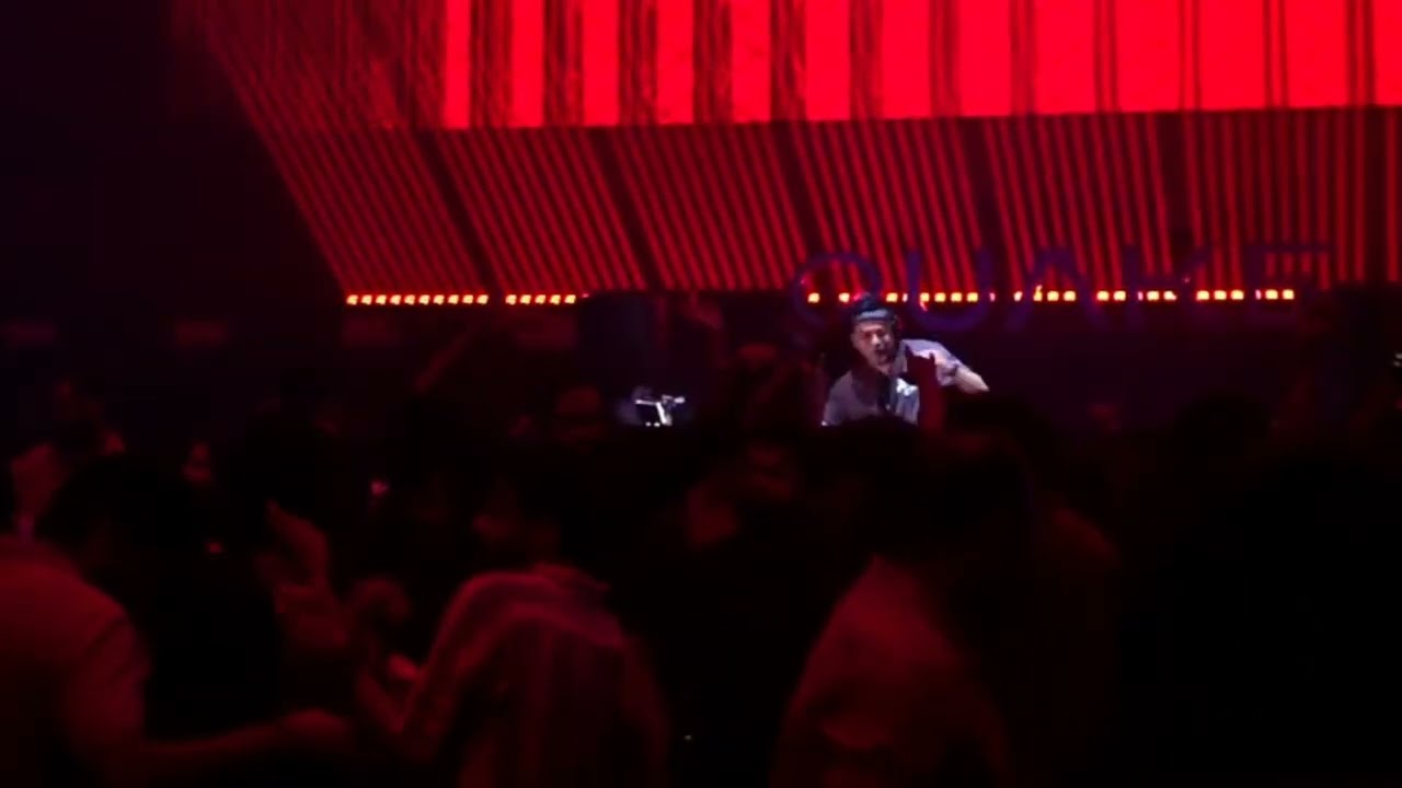 Vaari Java x The Feeling / Flipsyd 