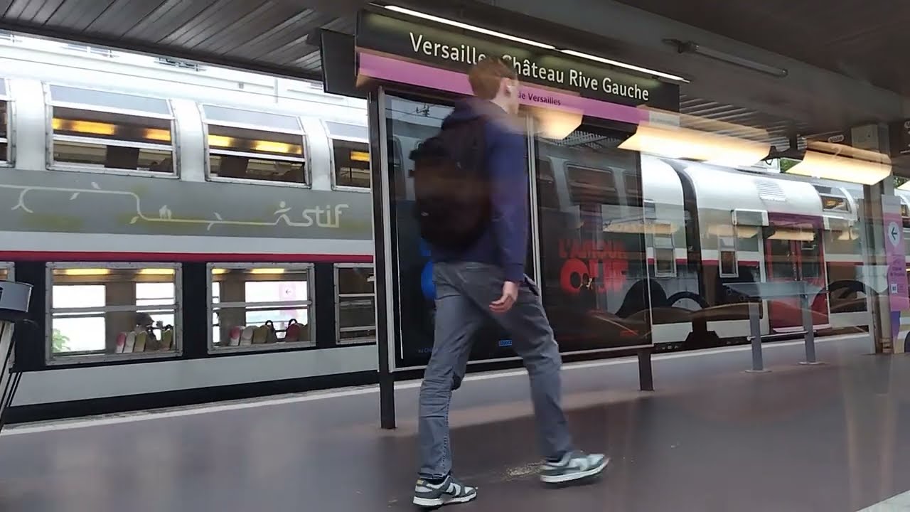 2024年9月3日。パリRER C線Versailles-Ch&acirc;teau-Rive-Gauche駅からViroflay-Rive-Gauche駅までの車窓