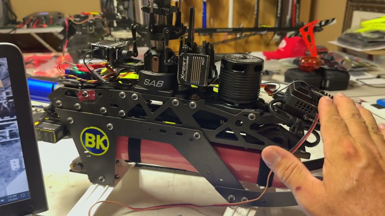 Hobbywing 260 V5 ESC / SAB Raw 700