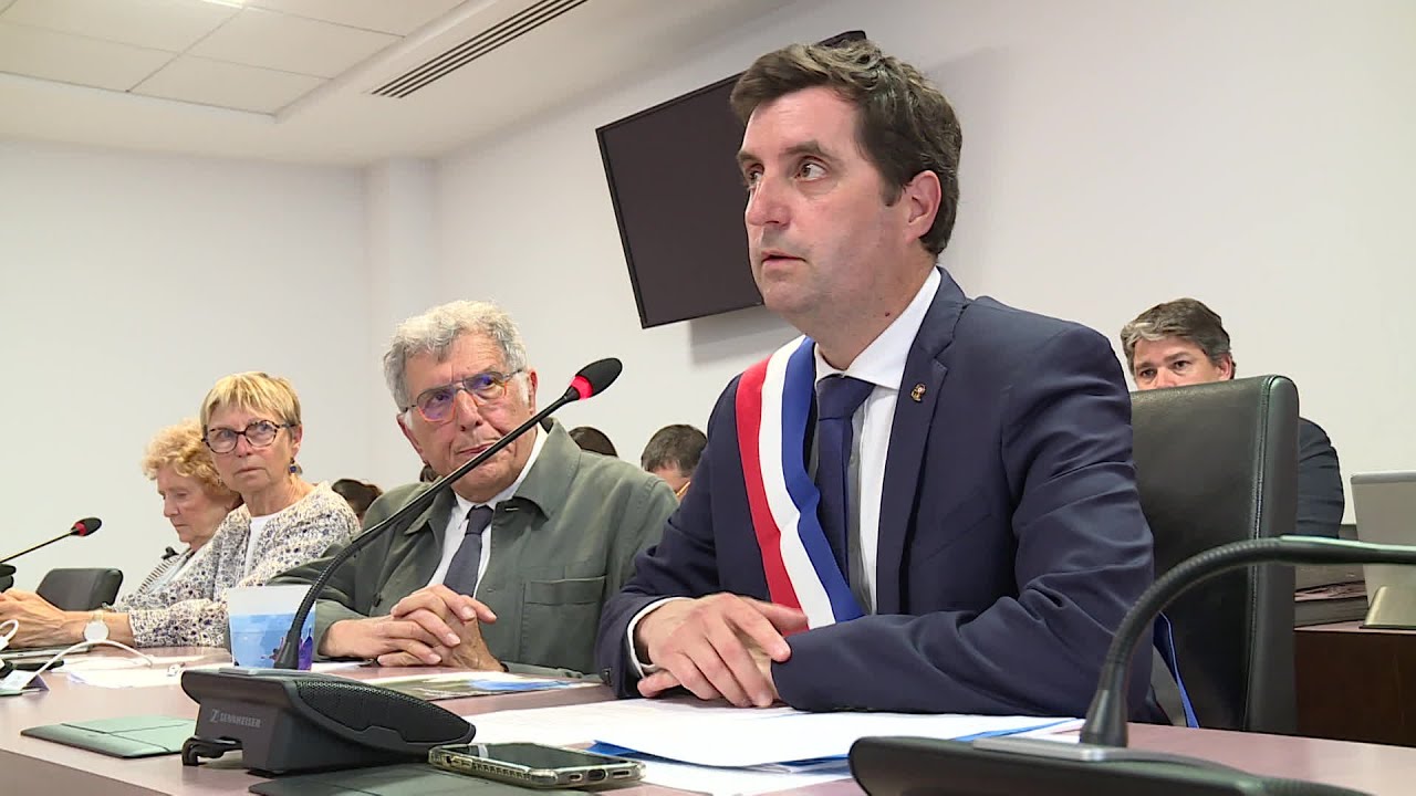 Politique : Emeric Lavitola, &eacute;lu maire de P&eacute;rigueux
