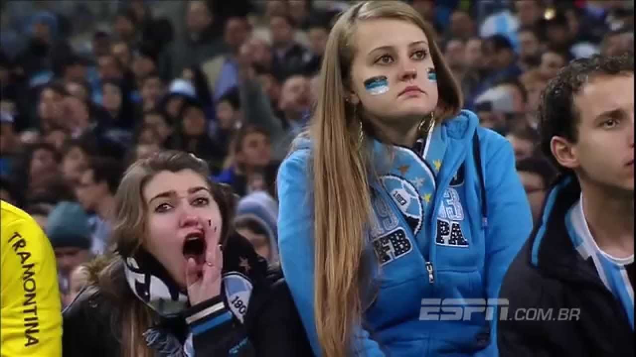 ARANHA REVELA COROS RACISTAS DA TORCIDA DO GRÊMIO: 'DÓI'