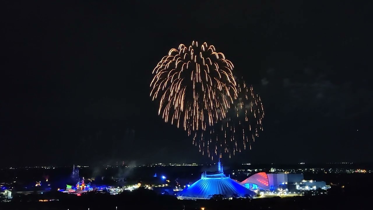 Happily Ever After Fireworks from the roof of Disney's Contemporary Resort! 01/03/2024