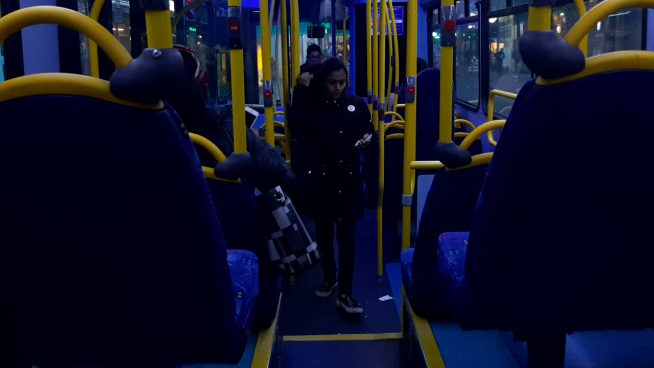Journey on 364. LX09AZO. SOE27. Go Ahead London Optare Esteem.
