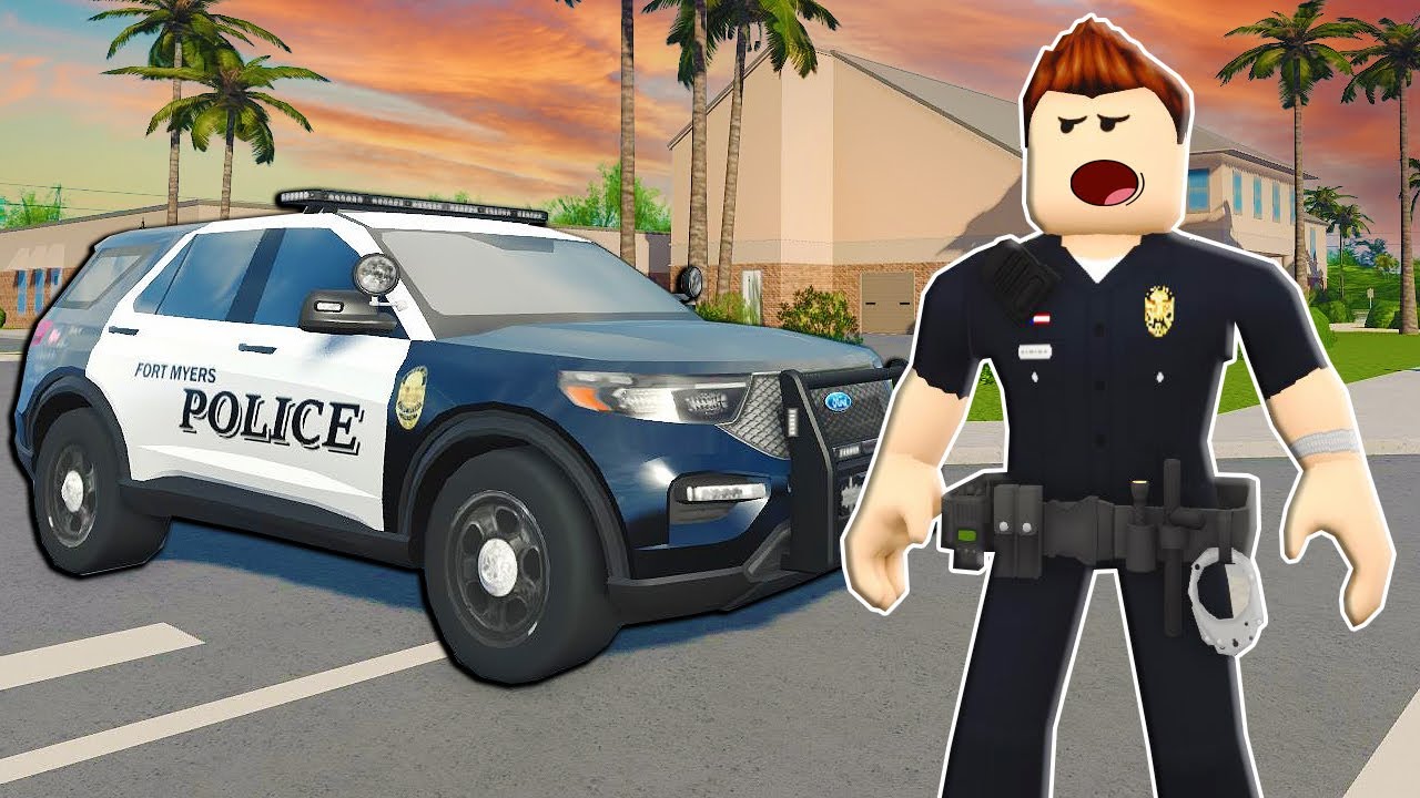 I Became a Police Officer & Got Into Trouble! (Roblox Southwest Florida)