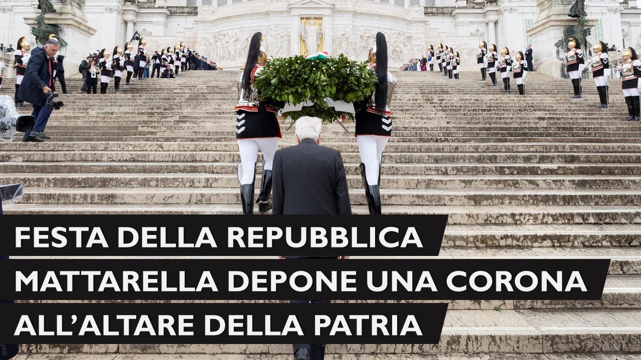 Mattarella depone una corona all’Altare della Patria per la Festa Nazionale della Repubblica