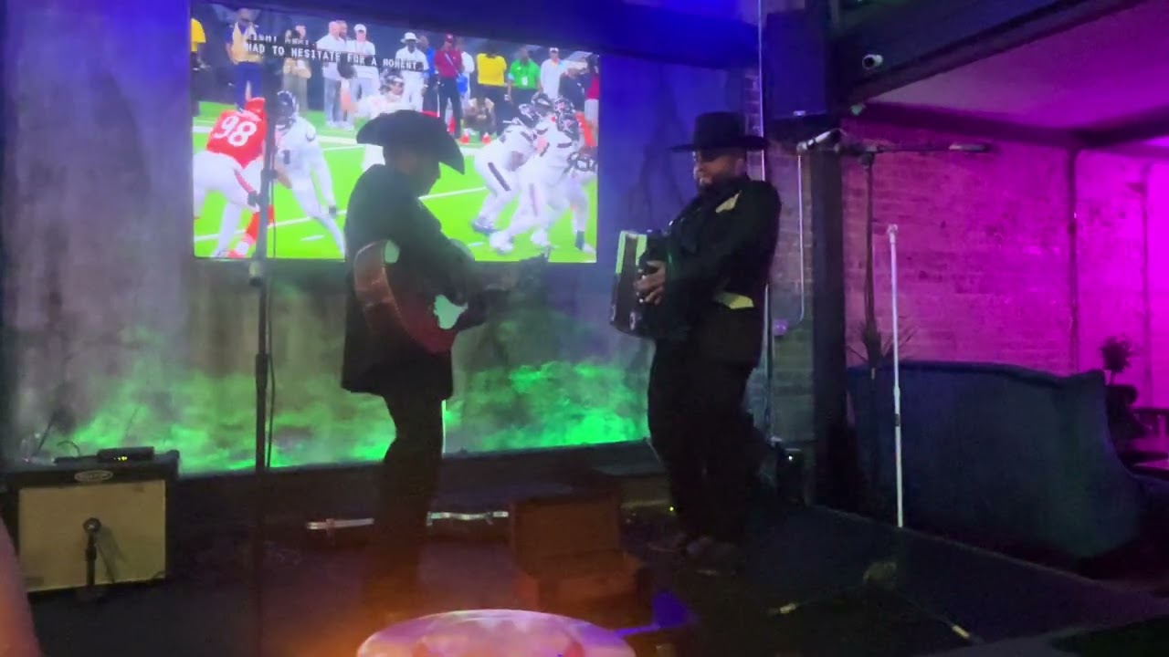 Benny Y Carlos - Vengo Ver Unos Ojos 