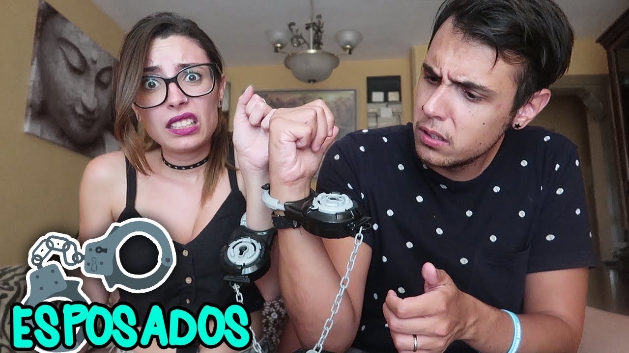 ¡ESTAMOS ESPOSADOS! ¿NOS PODREMOS LIBERAR? | Lyna y sus Juguetes