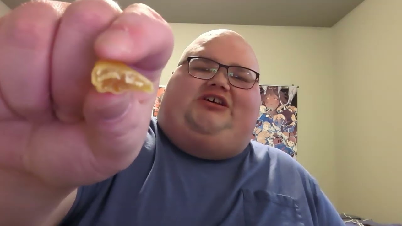 Royce Tries Harry Potter Chocolate Frog and Butter Beer Candies