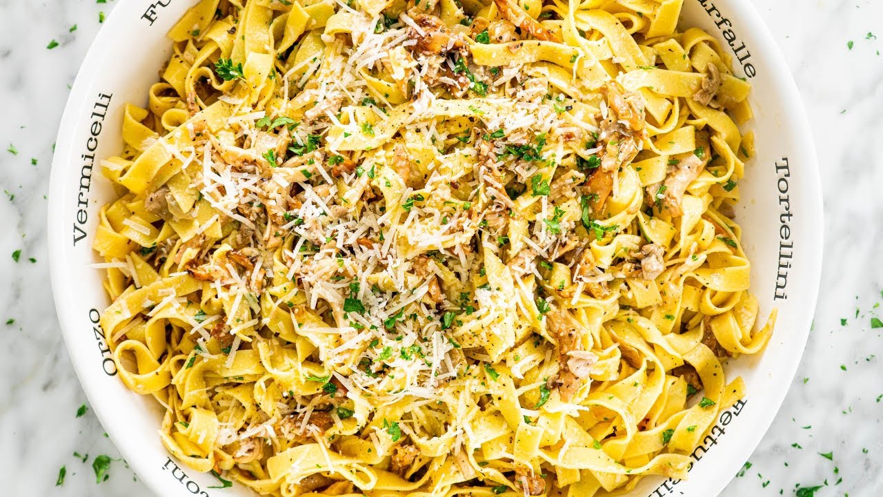 Chanterelle Mushrooms with Tagliatelle