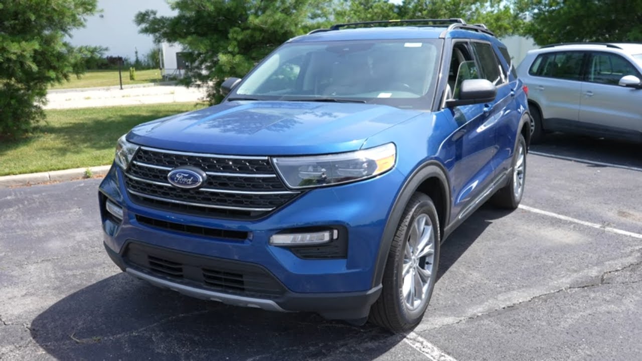 Ford Explorer XLT 4x4 2022 года выпуска