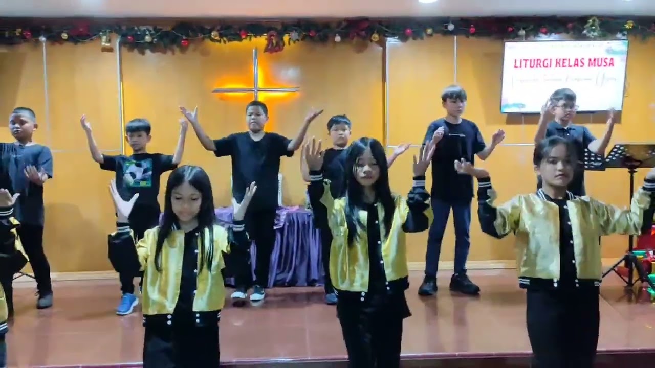 Tarian Natal SM Kelas Besar GMI Betlehem 2025