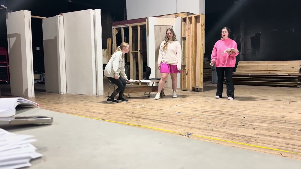 Mamma Mia Chiquitita Cast B