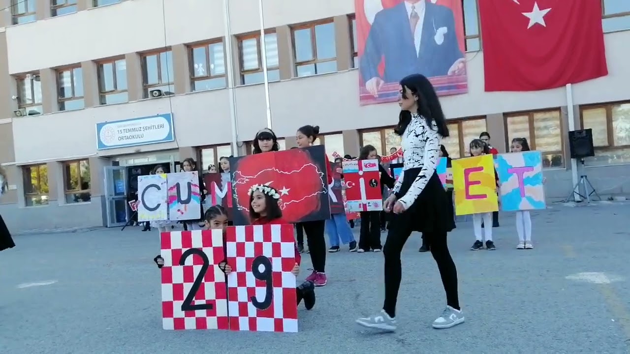 15 Temmuz Şehitleri ortaokulu 29 ekim gösterisi. hilal nebat.
