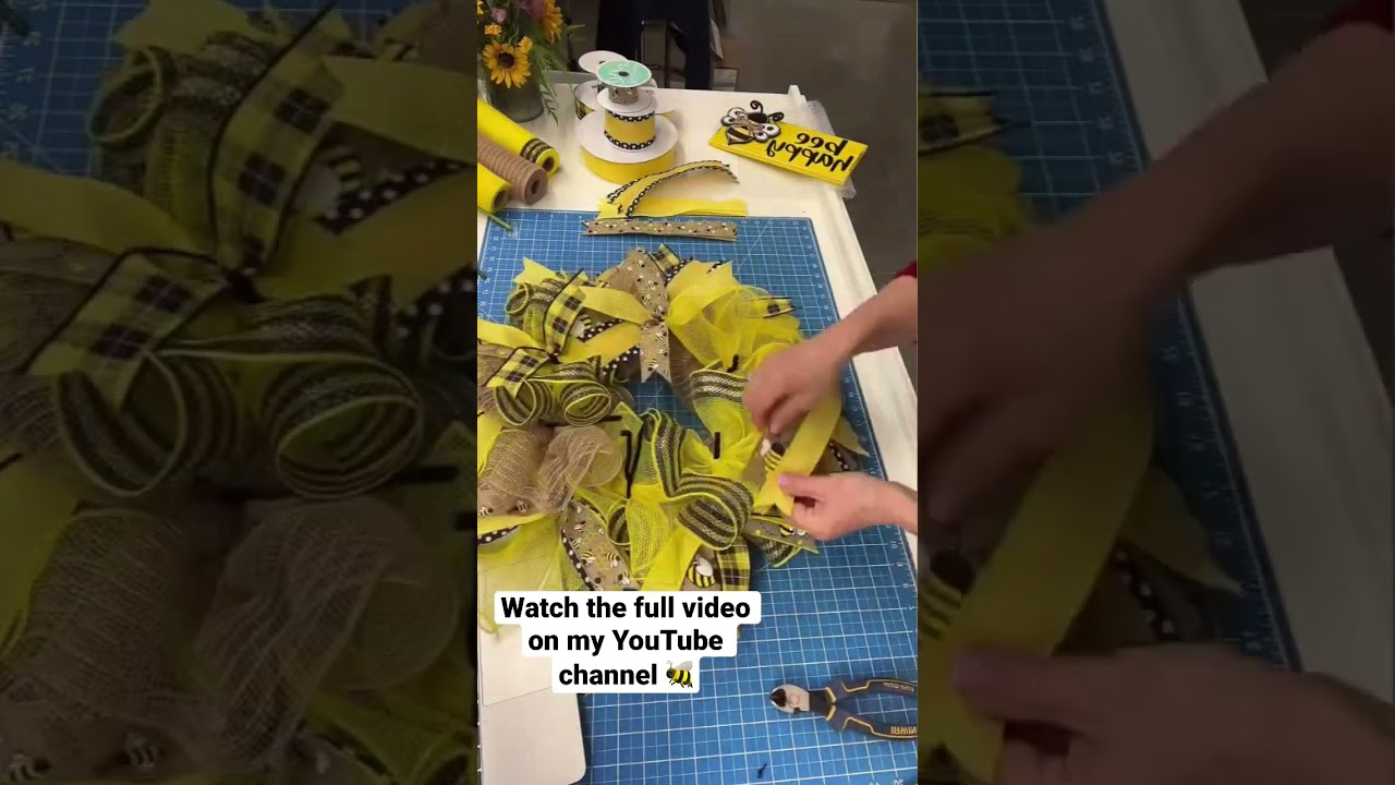 Bee Wreath | Shorts | Wreath Making | Bee Decor #wreathtutorial #wreath #beekeeping #short
