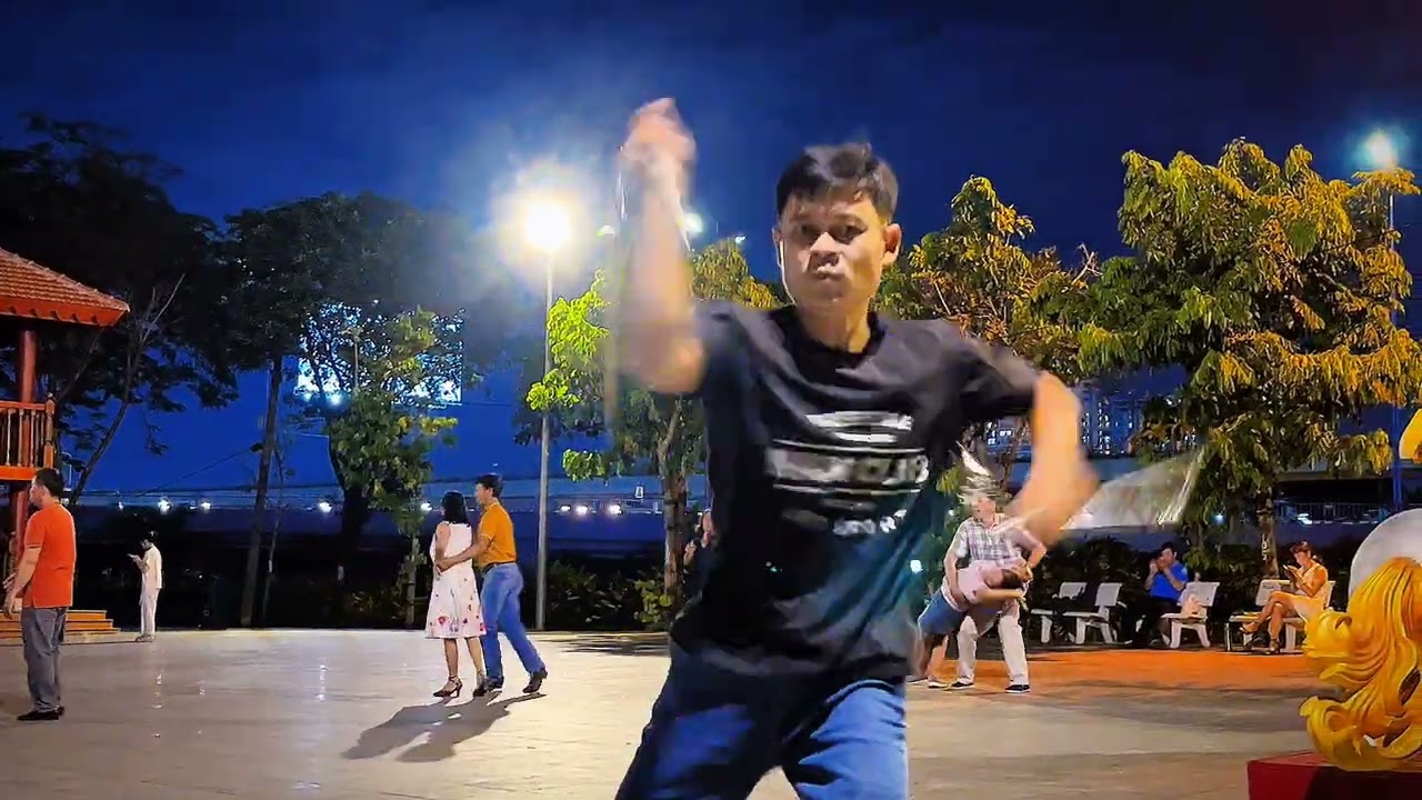 Freestyle nunchaku 🇻🇳 U45 múa song côn nhị khúc