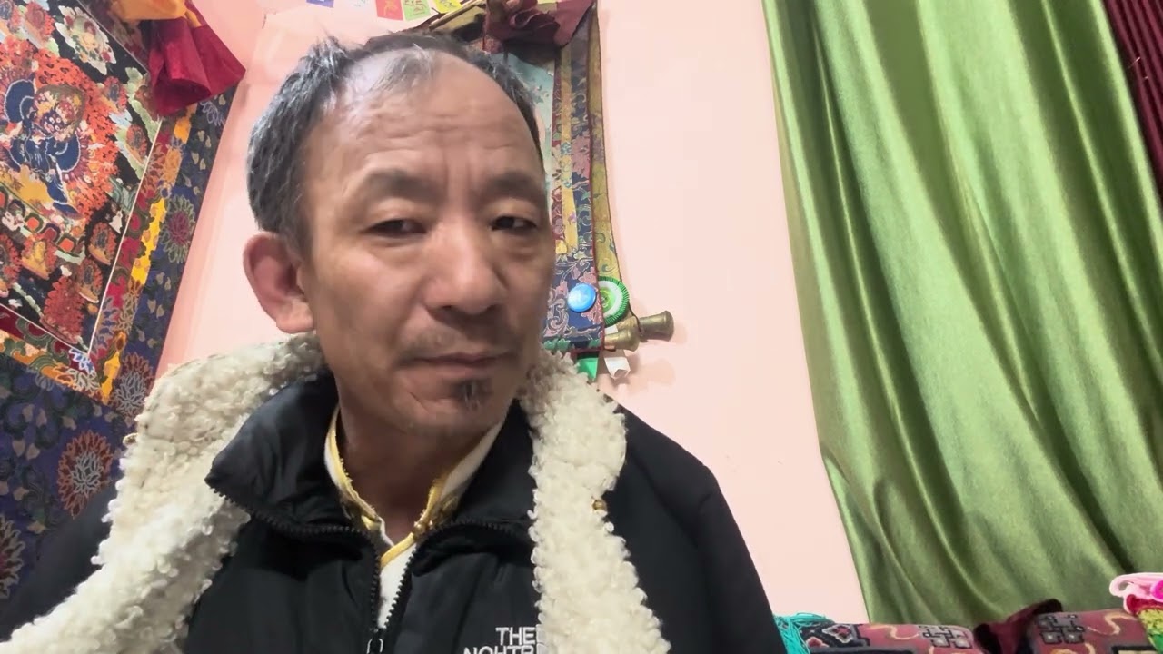 དེང་སང་གི་མི་རྣམས་ཀྱི་བྱ་སྤྱོད་ལ་ལྟས་ན་ཕྱི་མའི་ལམ་ཁ་ནག་པོ་ནག་རྐྱང་མ་གཏོགས་ལམ་དཀར་པོ་རྙེད་པ་ཧ་ཅང་ཉུང་