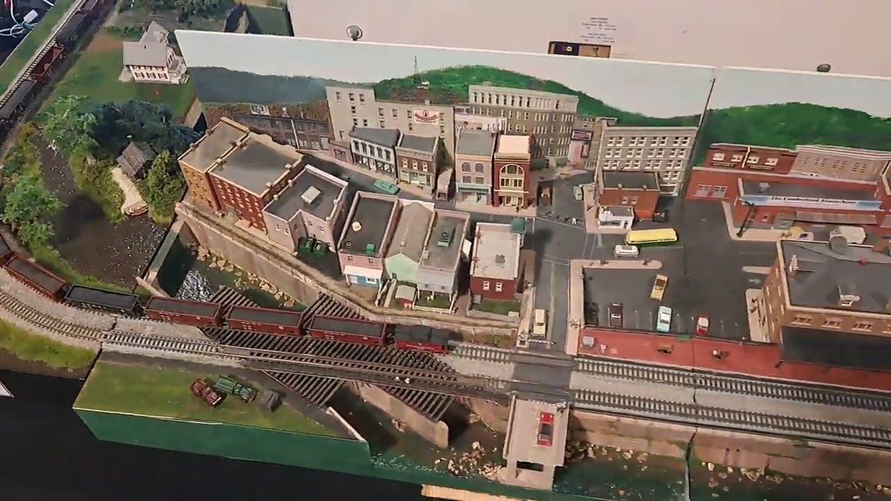 Altoona N Scale Weekend 2023 "Combined T-Trak Layout" Walk-around