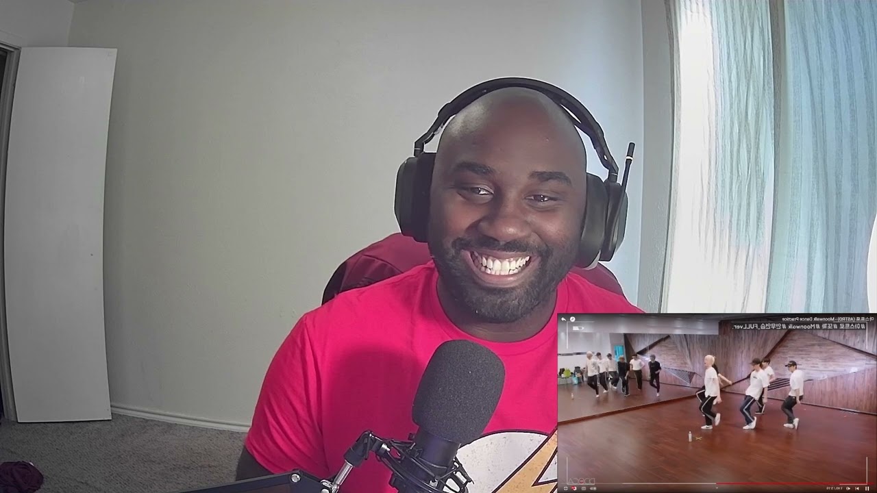 ASTRO  - Moonwalk  (Dance Practice) REACTION