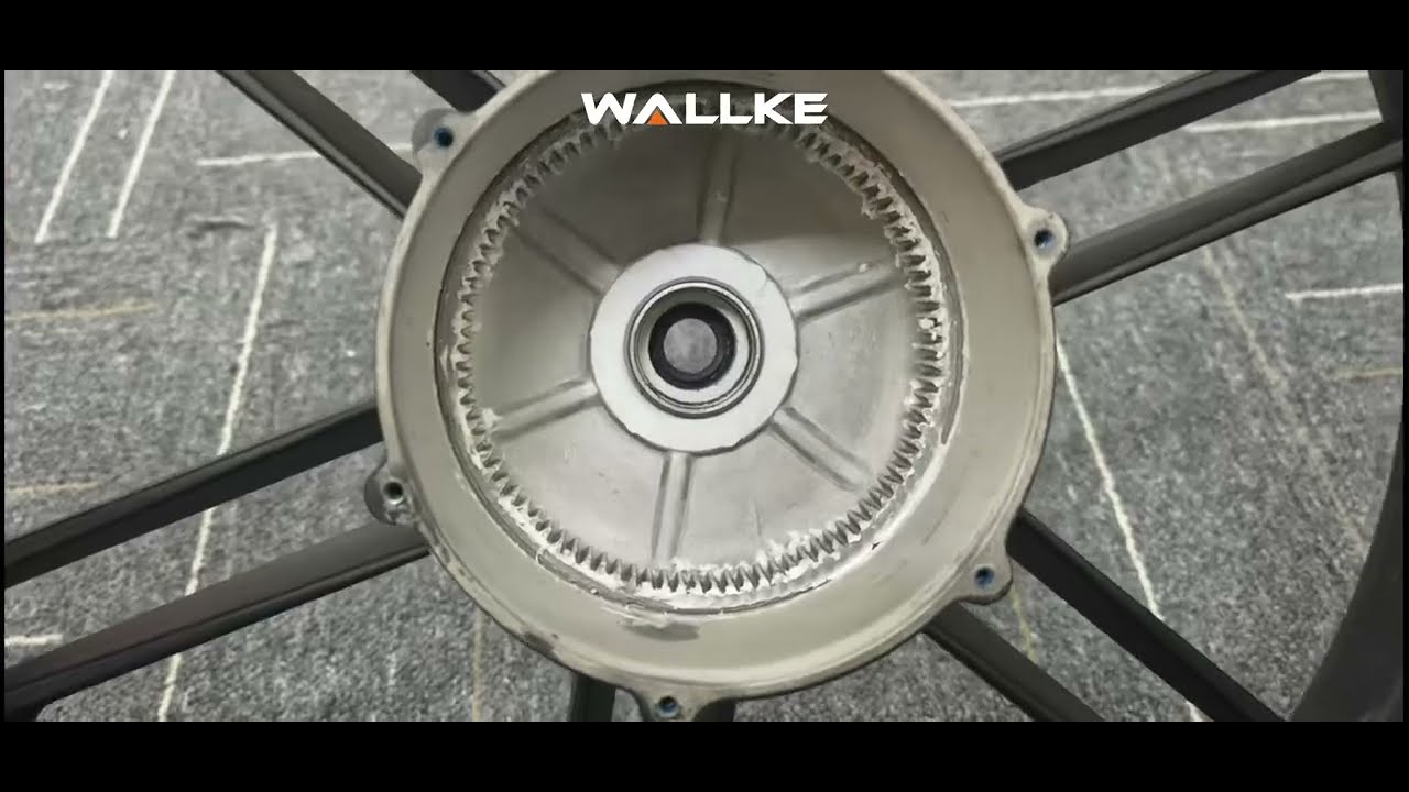 How to remove the metal outer casing of the bearing inside the motor housing