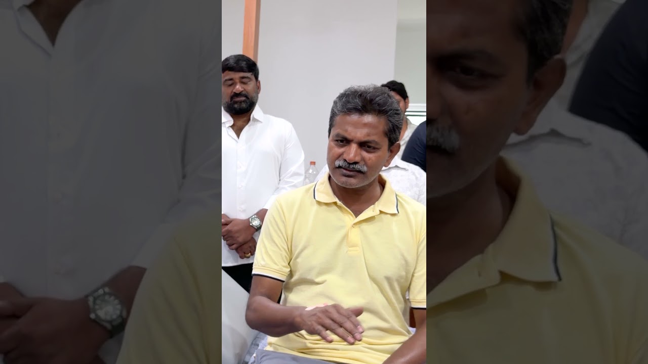 Kalvakuntla Kavitha Visits Former Maoist Chief Dev Ji in Hospital | TRS Party