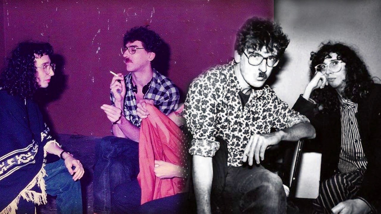 Charly García canta 