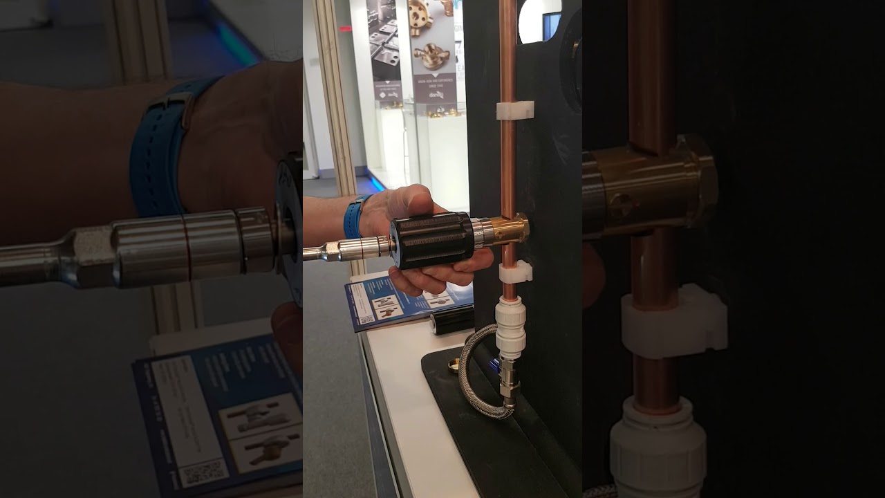 Live pipe Blocking with The Aladdin Pipe Genie