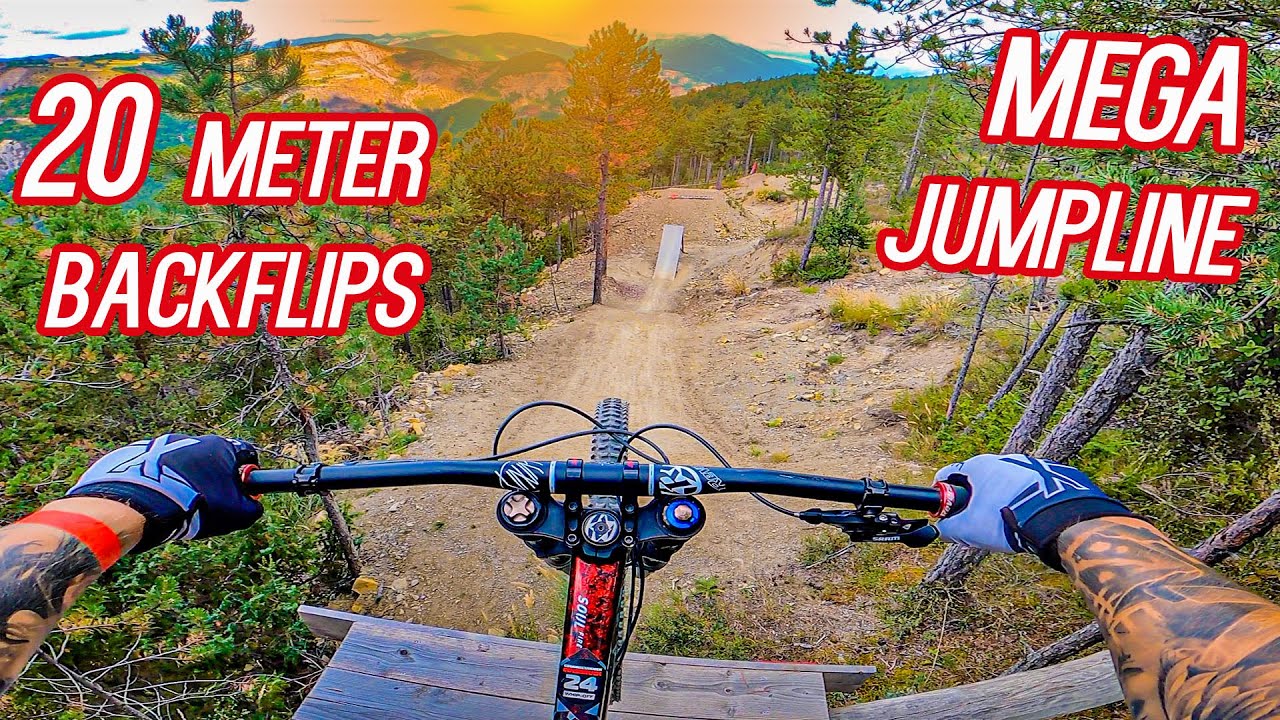 20 METER BACKFLIPS mit dem Downhill Bike! Evo Jam 2021 HYPE!