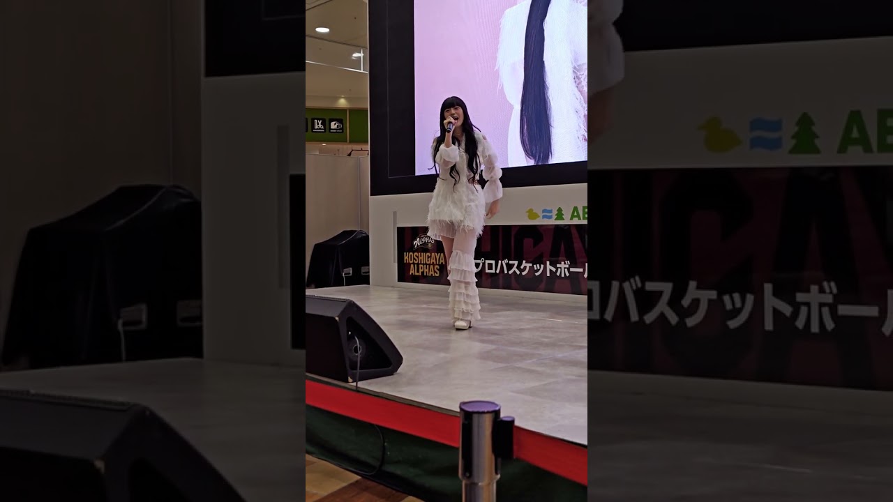 花耶さん「Sanctuary」リリース記念フリーライブ！in越谷レイクタウンmori。歌うま歌姫の花耶さんによる「サウダージ」