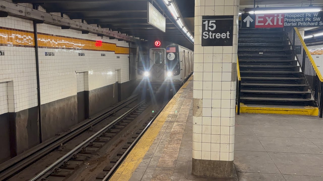 NYC Subway: R160/R211A/T F and G trains at 15th Street-Prospect Park (IND Culver Line