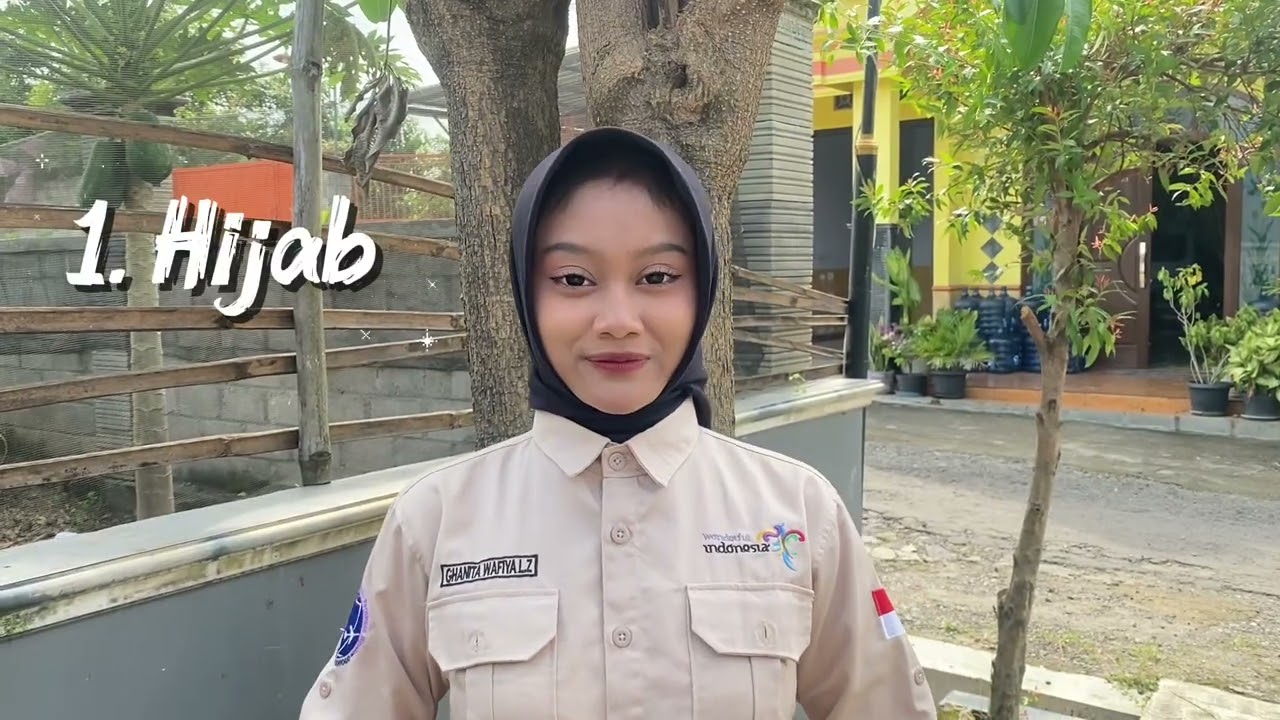 HOSPITALITY GROOMING STANDART IN TOURISM INDUSTRY #ulpsmkn2po [Ghanita Wafiya(14)]