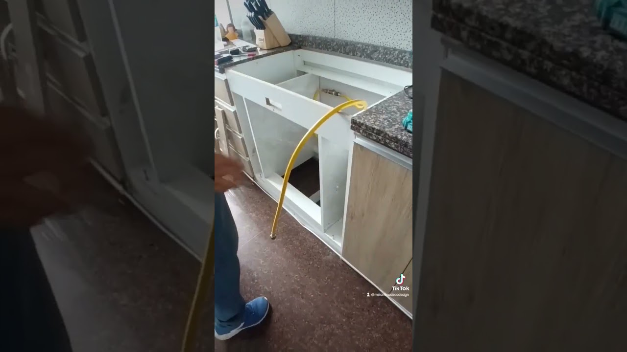 - Cambio de cocina tradicional por encimera y horno empotrado -