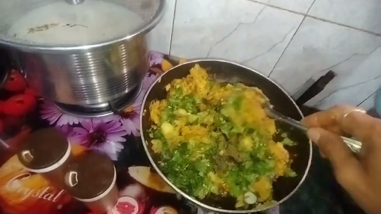  kitchen ki khushboo ne Sabko Pass bula liya😋🥰 #ytviralvideo #aaluparathatecipe like Subscribe👍