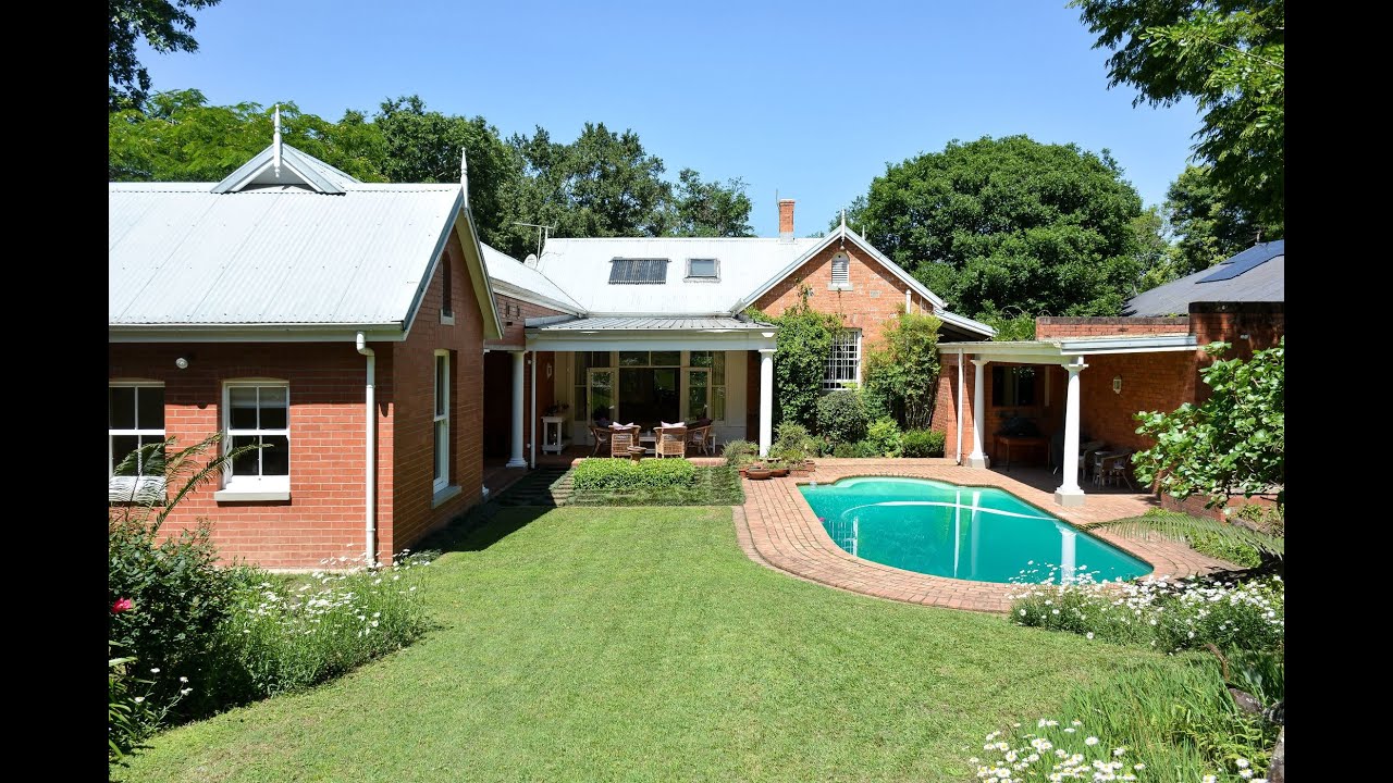 4 bedroom house for sale in Prestbury