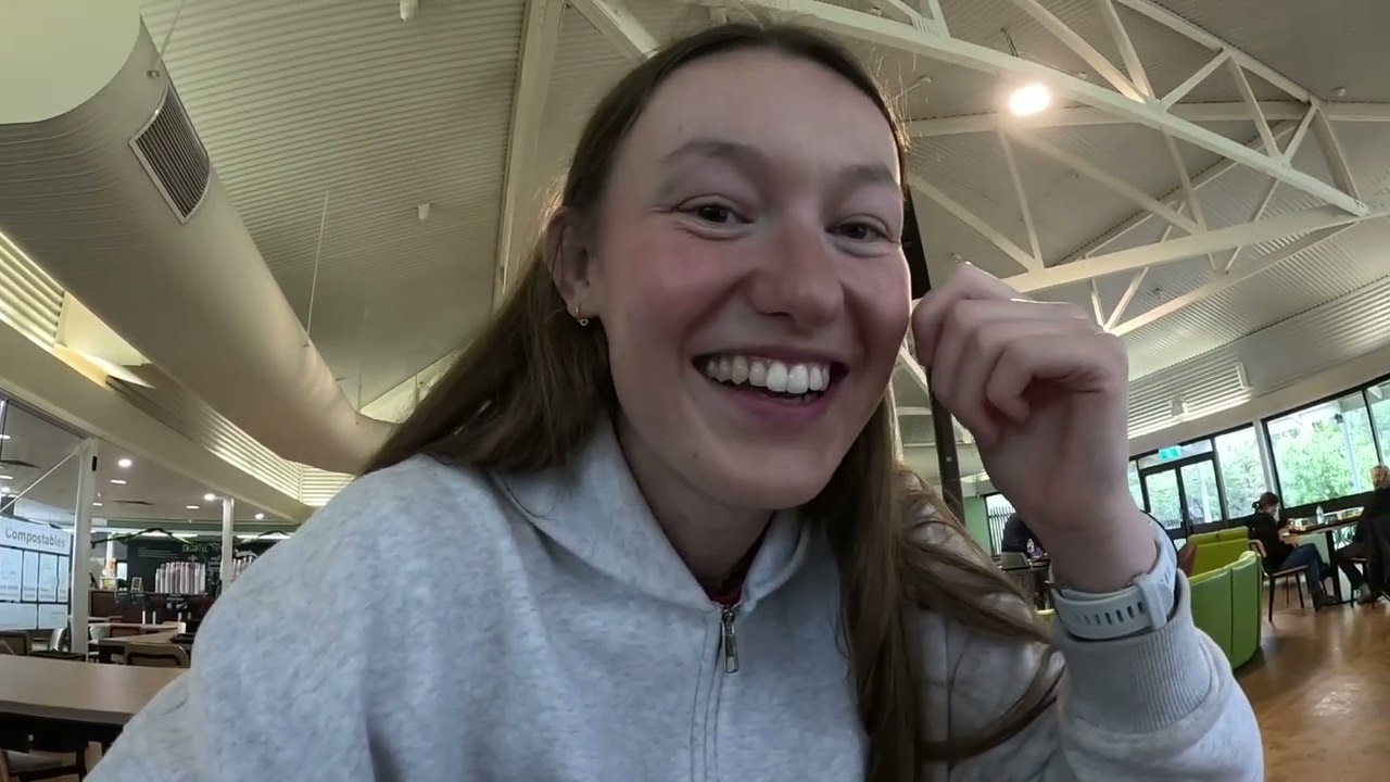 Australia vlog 4: Cleland wildlife park, Koalas in the wild and visiting Hahndorf 