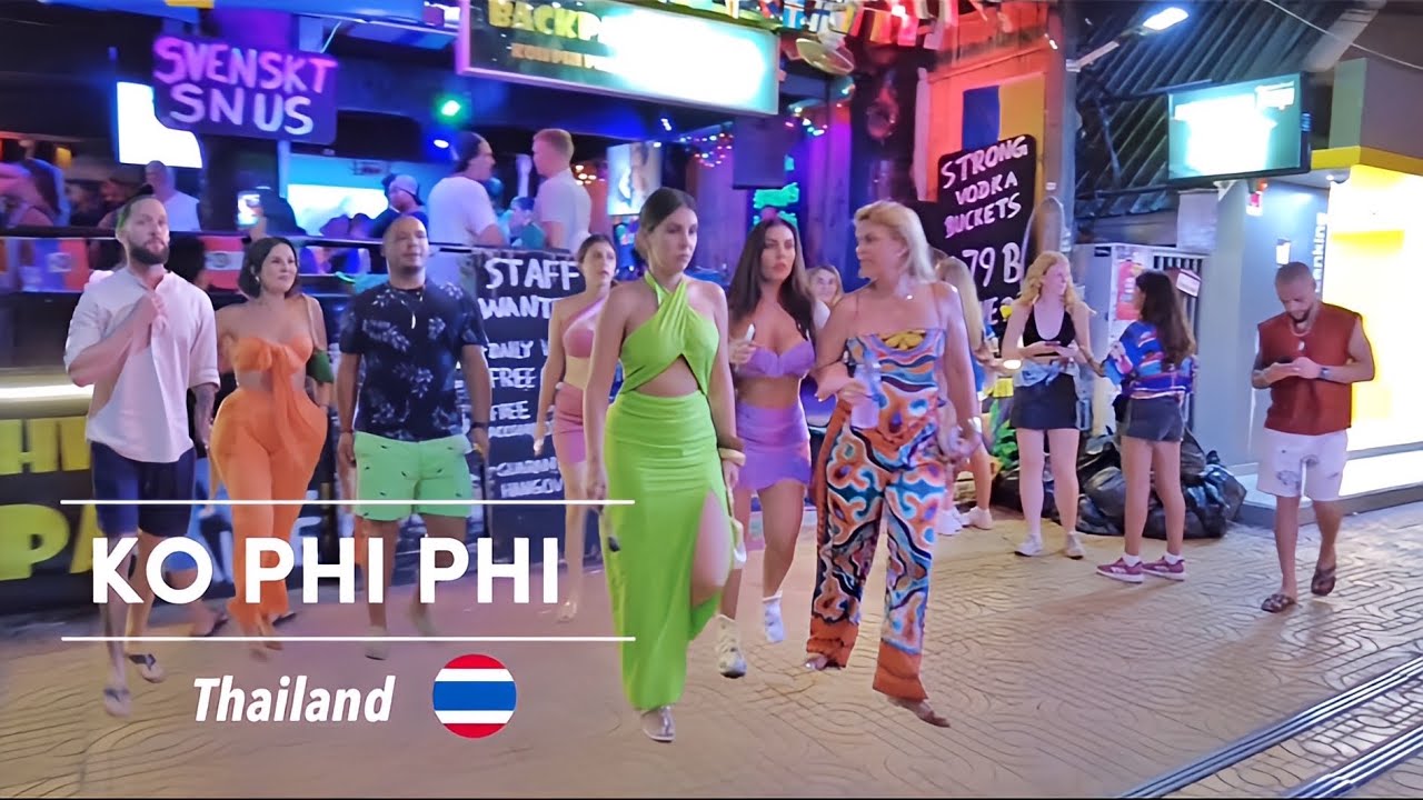 Phi Phi Nightlife [4K] - Thailand 2023 🇹🇭 Beach - Centre - Club | Night Walking Tour